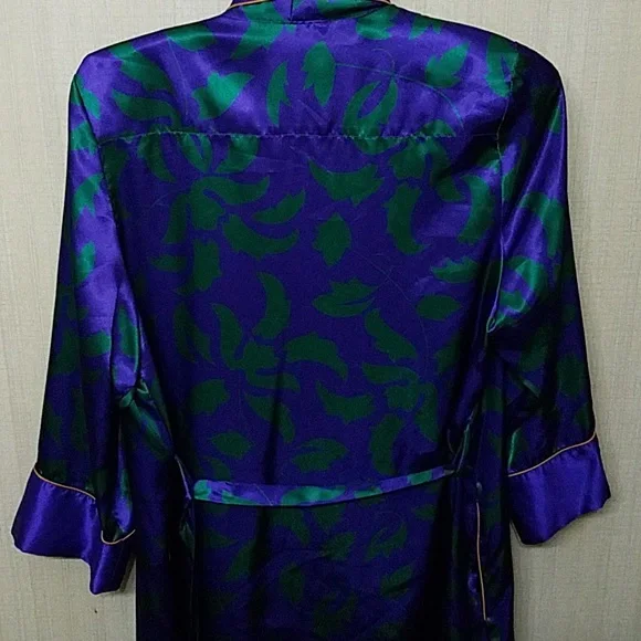 Vintage Victoria's Secret Gold Label Robe - Picture 4 of 16